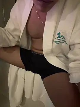 boyhigh1997 网络视讯表演