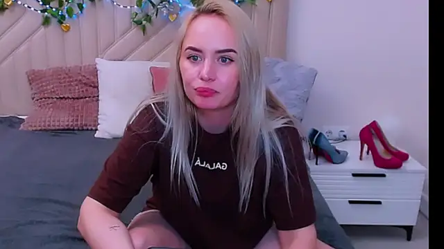 Chat XXX en directo de LiluMoon__