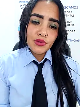 Chat XXX en directo de MAYE__13