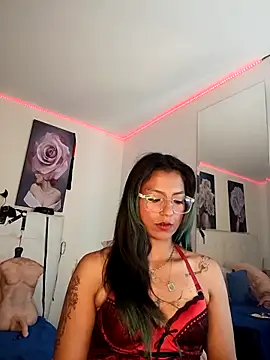 SamathaMay Adlı Modelin Canlı XXX Sohbeti