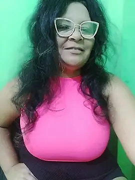 Amarantha25's Live XXX Chat