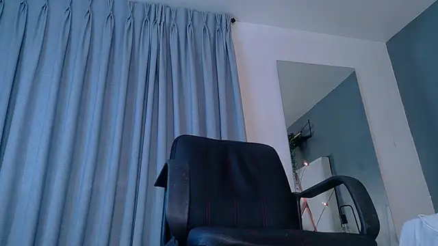 Yaraviper__ Live XXX-Chat