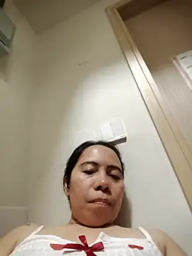 Chat XXX en directo de doggiepossession