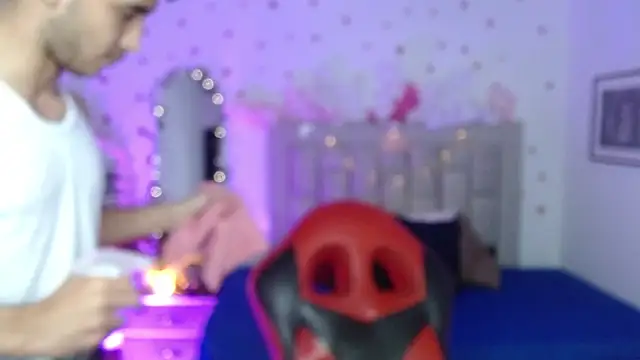 Živý XXX chat Caius_fox