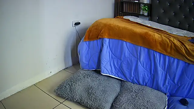 Chat +18 de candy__fire ao vivo