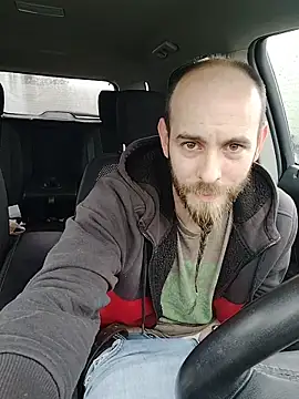 JohnnyFaster Show in webcam