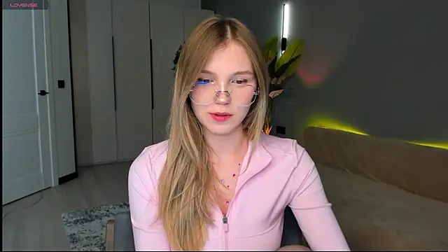 linakorvin Chat XXX in diretta