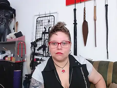 Leah_R's Live XXX Chat