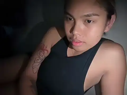 Alaia_River 即時 XXX 聊天