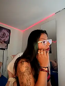 Pertunjukan Kamera Web SamathaMay