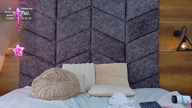 แชท XXX สดของ AnnieRouse__