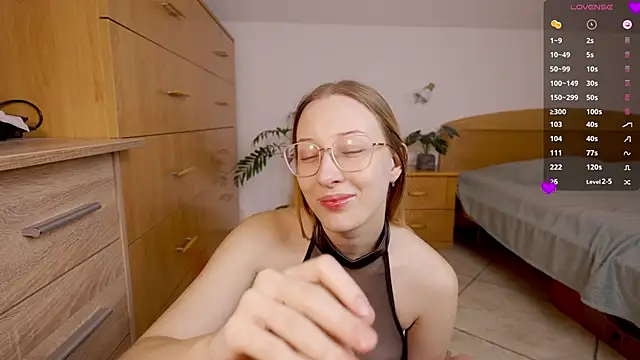 Pokazy przed kamerką – foxeslovefoxes