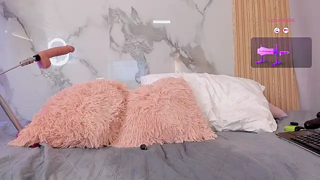 Fyre_divine live XXX chat