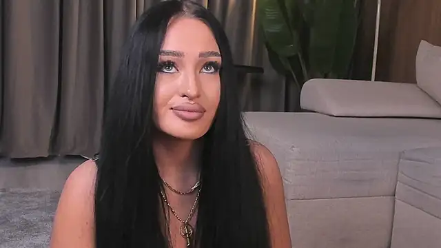 Онлайн чат XXX EmeraldKat