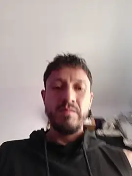 XXX chat uživo modela Bruce_Wayne188