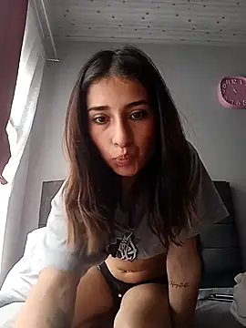 SoySarah_ Chat XXX live