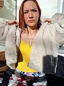 SlimBellaOfficial – Naživo XXX chat