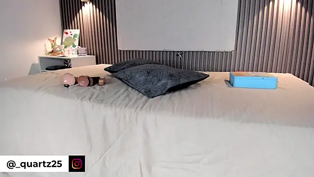 Zafiiraa Chat XXX in diretta