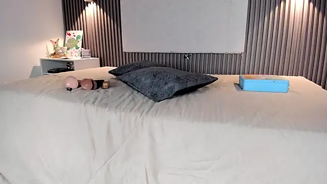 Chat +18 de Zafiiraa ao vivo