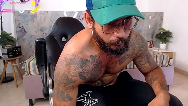 hanz_col Adlı Modelin Canlı XXX Sohbeti