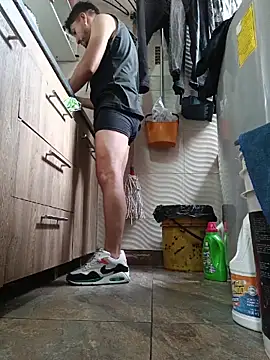 Show modela Bruce_Wayne188 na web-kameri