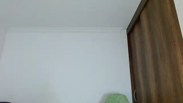 دردشة Noah_jhonsonn الجنسية المباشرة