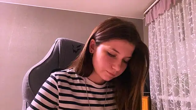 Chatroom XXX en direct de LunnaBliss