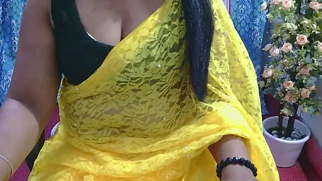 Mallu_Manisha Adlı Modelin Canlı XXX Sohbeti