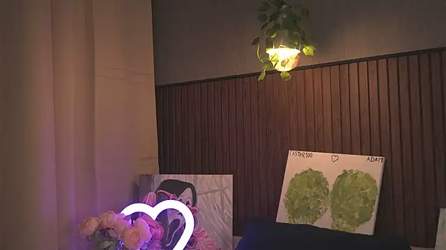 Pokazy przed kamerką – pinkmangokiss