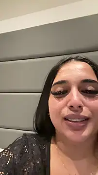 LilMisIndianx 现场XXX聊天