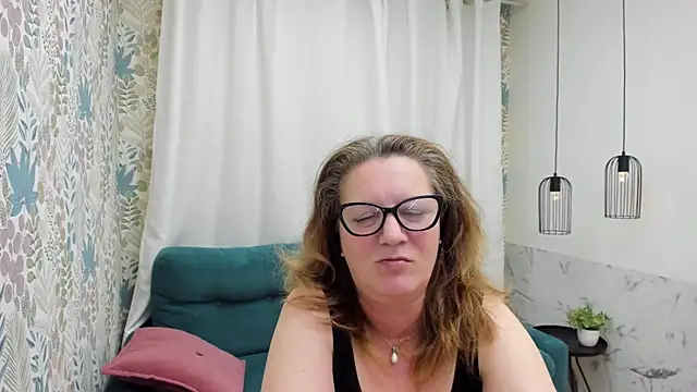 LeaPure Chat XXX in diretta