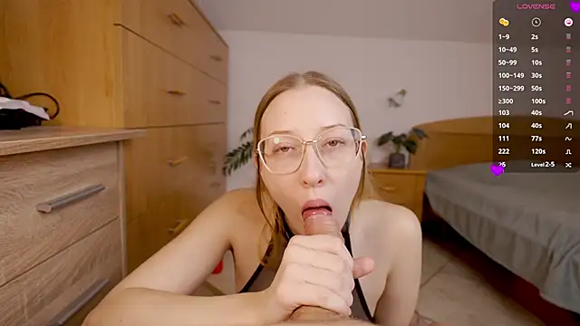 foxeslovefoxes 网络视讯表演