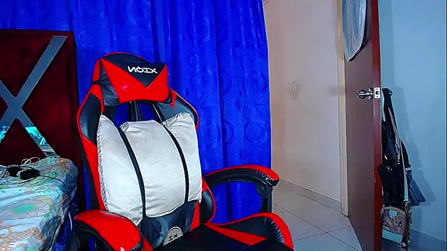 DanisaBrown – Naživo XXX chat