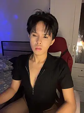 Plaxxtique Pertunjukan Webcam