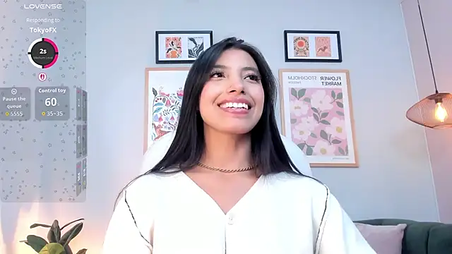 Tiffany_Low – Naživo XXX chat