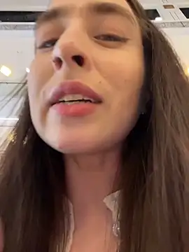 Chat XXX en directo de Holly_Play