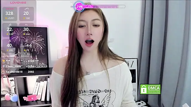 Cute_Mango Adlı Modelin Canlı XXX Sohbeti