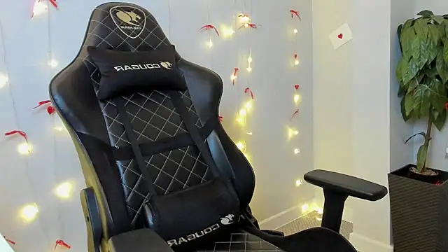 He1g_a Adlı Modelin Canlı XXX Sohbeti