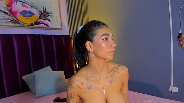 Chat XXX en directo de LauraAristizabal