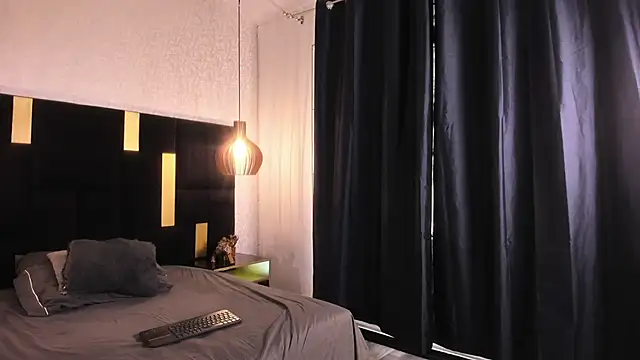 Lucio__Fox live XXX chat