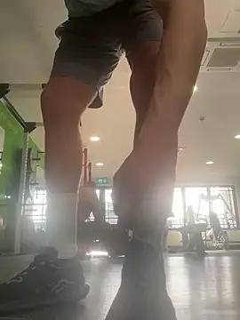 Pokazy przed kamerką – PayForThePaddy