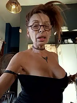 แชท XXX สดของ FrozenWaffle