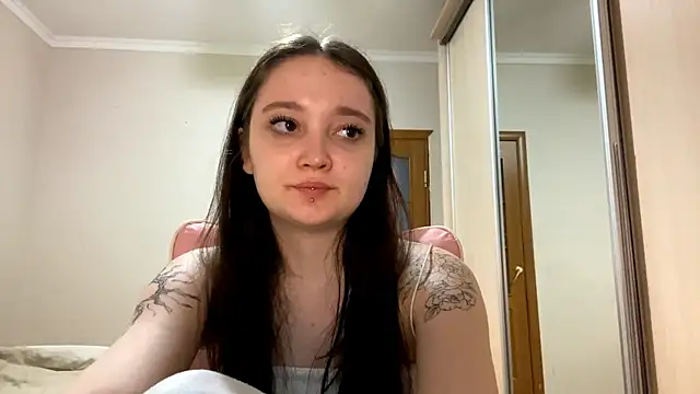 Chat +18 de TrulaPhay ao vivo