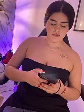 Kariina__69 Obrolan Langsung XXX