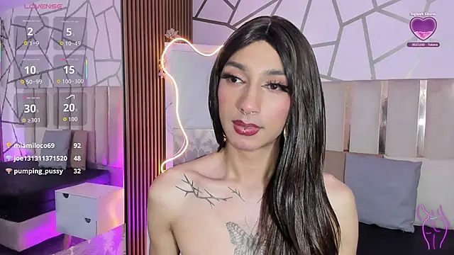 CYRUS_TAY লাইভ XXX চ্যাট