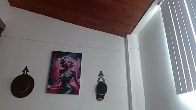 XXX chat uživo modela Crystal_Star_