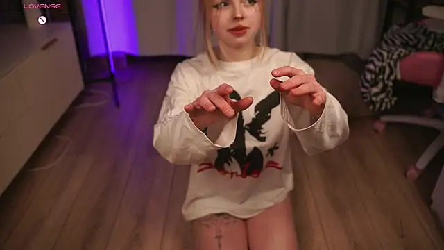 ElvenQueen Live XXX-chat