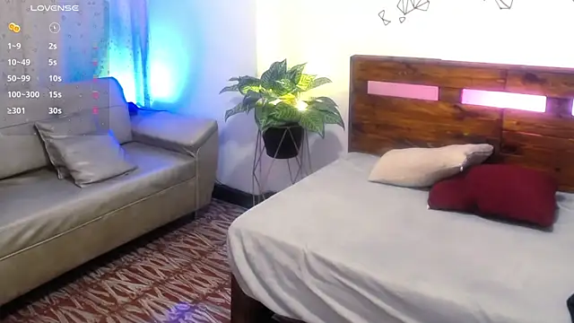 Yeseniaa25_'s Live XXX Chat