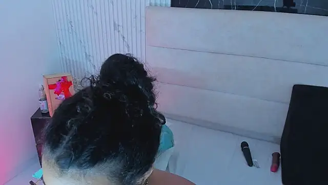 Chat XXX en directo de Reginavegaa