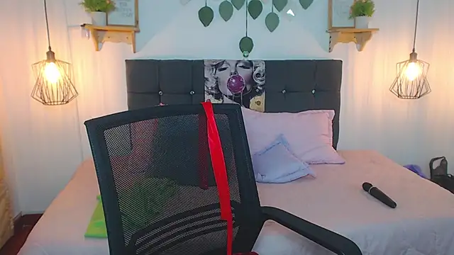 Emma_hassanin Live XXX chat